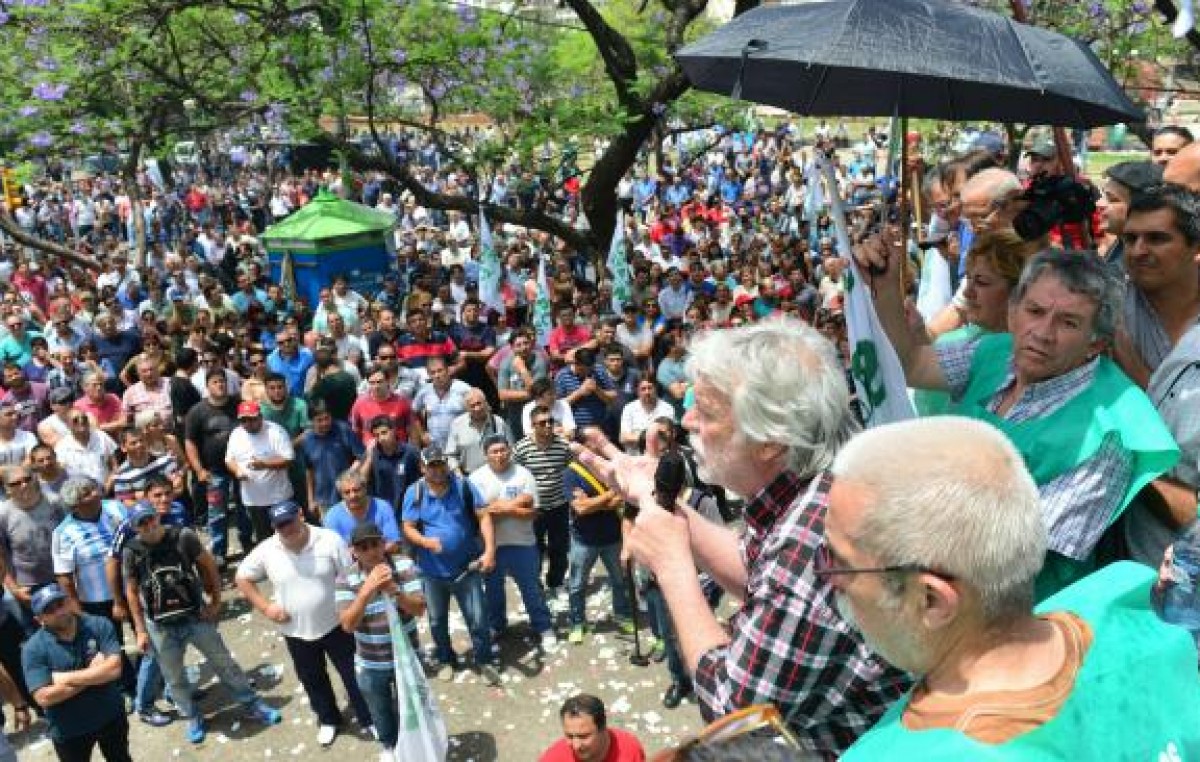 El Intendente de Córdoba reglamentó el Esop y el Suoem retomará las asambleas