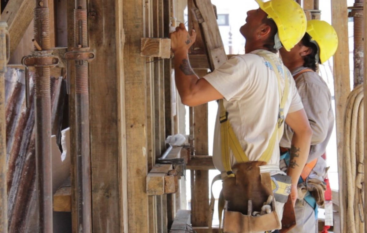 El empleo registrado mantuvo un crecimiento sostenido durante 2015 en Santa Fe