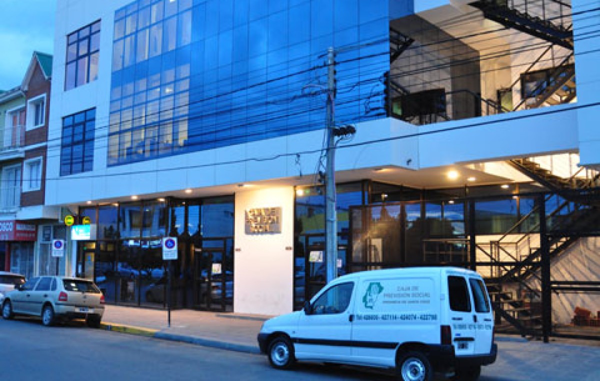 Santa Cruz podría descontar aportes a Municipios