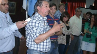 Saavedra: firmaron el convenio por las paritarias municipales