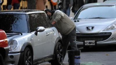 La Municipalidad de Rosario le exige al Concejo un marco normativo para los cuidacoches