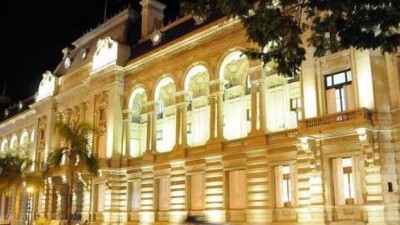 Municipales de Santa Fe analizan acciones por falta de paritarias