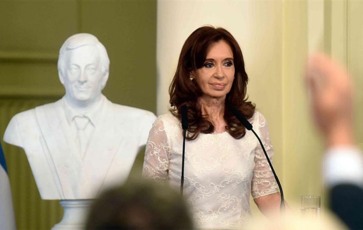 Cristina dijo que Macri pagará a los buitres a costa de baja salarial y endeudamiento