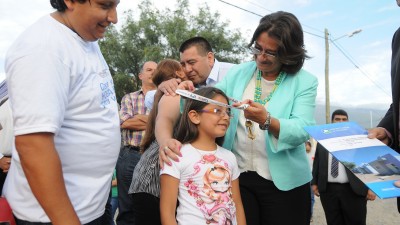 La gobernadora de Catamarca entregó un barrio de 50 viviendas en Pomán