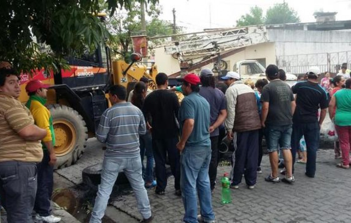 Protesta en Simoca por la desvinculación de contratados municipales