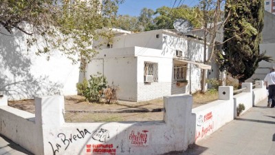 En Neuquén se demuele una casa por semana para hacer edificios