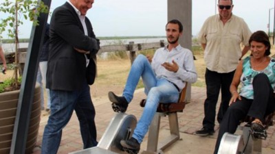 Paseo ecológico en la costanera de San Lorenzo