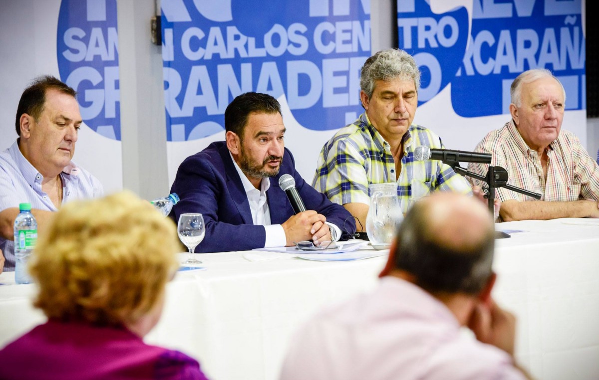 Los municipales de Santa Fe, a un cuarto intermedio hasta el miércoles Compartir