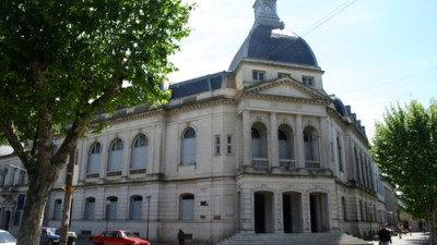 Municipales de Olavarría denunciaron «persecución laboral» por parte del intendente