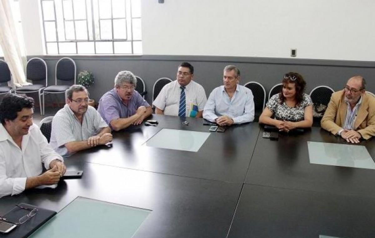 Municipios jujeños, gobierno provincial y la UTN trataron aspectos sobre residuos sólidos urbanos