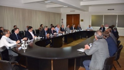 Alcaldes bonaerenses trasladaron a Nación preocupación por el aumento en la electricidad