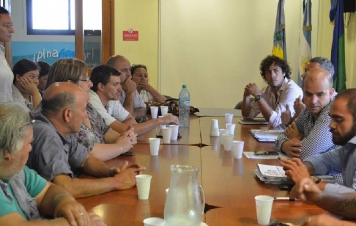 Luego de varios días de tensión, los municipales levantaron el paro en Pinamar