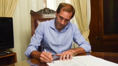 El Intendente de La Plata le pidió la renuncia a tres funcionarios cuestionados