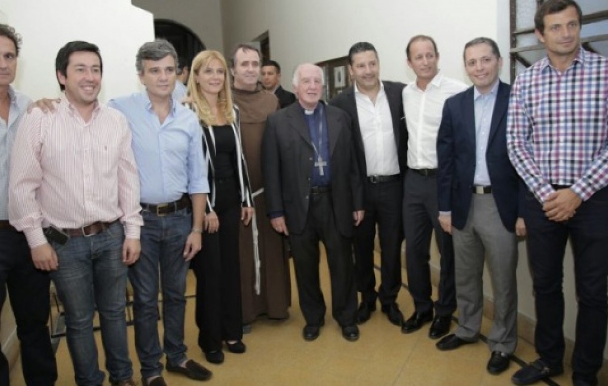 Buenos Aires: Se agranda el “Grupo Padua”, con la incorporación de intendentes del PJ, massistas y de Cambiemos