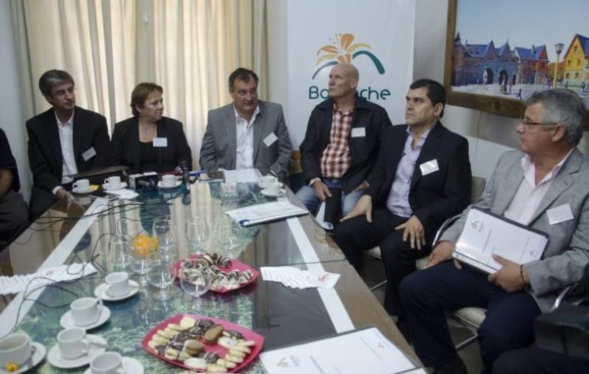 Bariloche: Encuentro de intendentes de la región por obras del Gasoducto Cordillerano