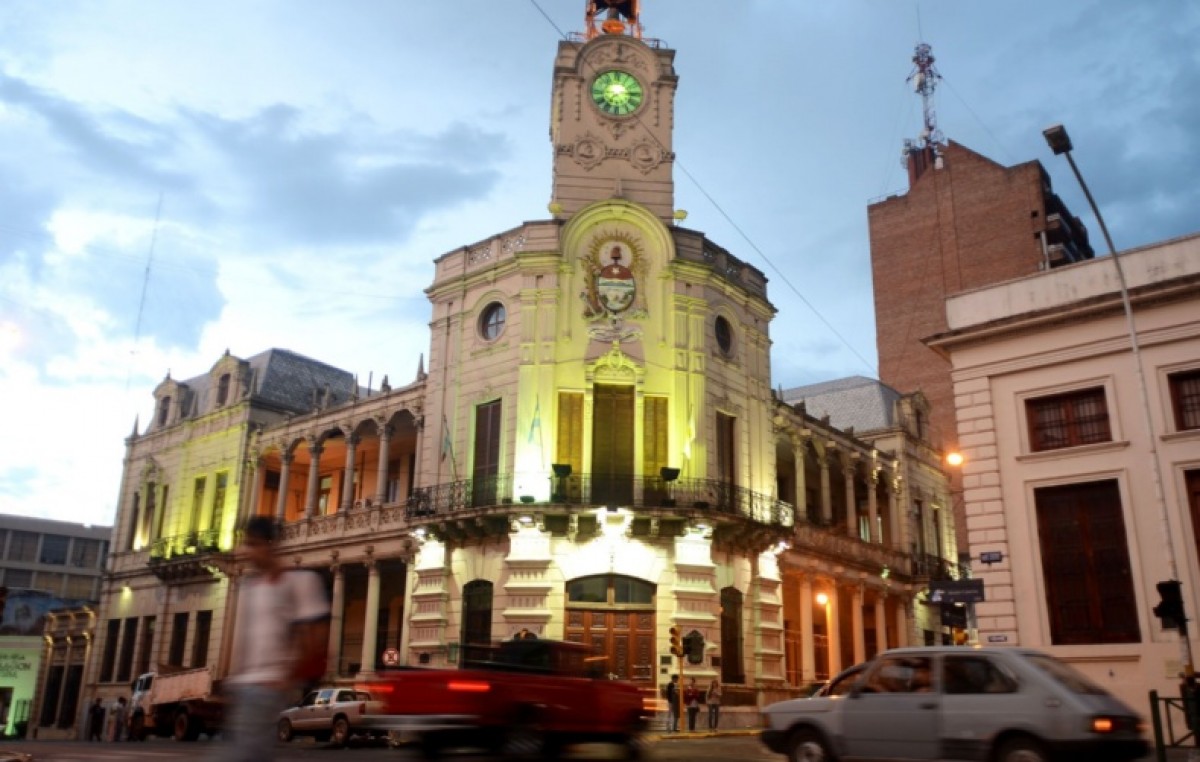 Jerarquizados de Paraná no aceptarán menos del 45 por ciento de incremento salarial