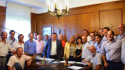 La Secretaria de Asuntos Municipales de la Nación se reunió con intendentes cordobeses