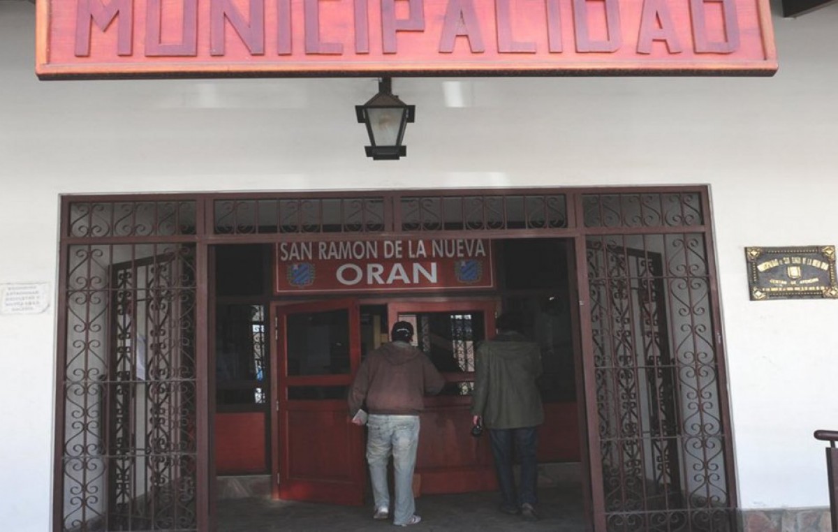 Firmaron el acuerdo municipal en Orán por $1.800