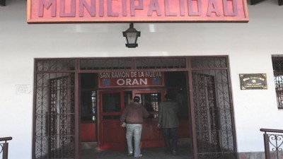 Firmaron el acuerdo municipal en Orán por $1.800