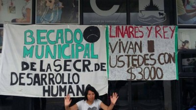 Comodoro: Los becados de Desarrollo Humano piden su pase a planta del municipio