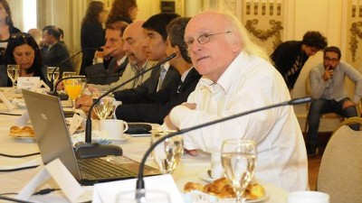 Un urbanista inglés dio una charla a intendentes tucumanos
