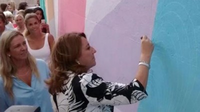 La Intendenta de Rosario busca evitar el paro de municipales