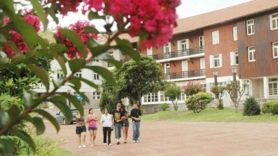Preocupación e incertidumbre en Embalse por la situación de los hoteles estatales