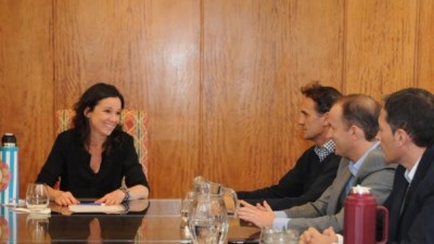 Intendentes peronistas de Buenos Aires pidieron al Gobierno ampliar la tarifa social a ONGs barriales