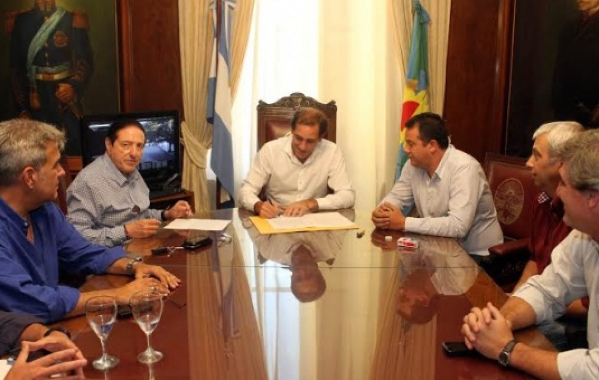La Plata:  22% de aumento salarial para los trabajadores municipales