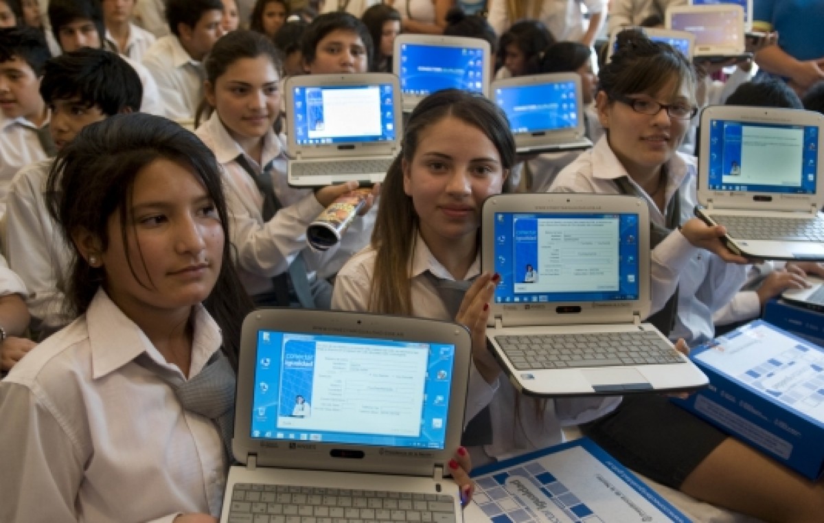 Denuncian el desmantelamiento del plan Conectar Igualdad y cerca de mil despidos