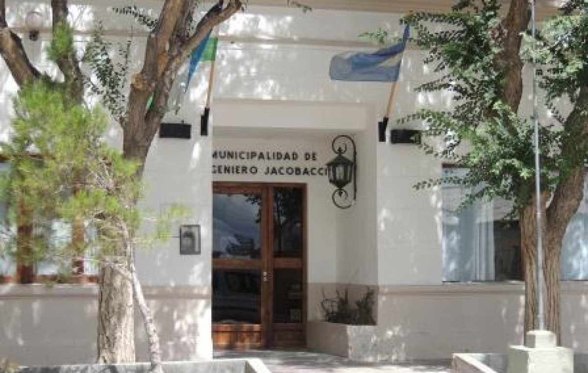 Jacobacci: 37% de aumento para empleados municipales