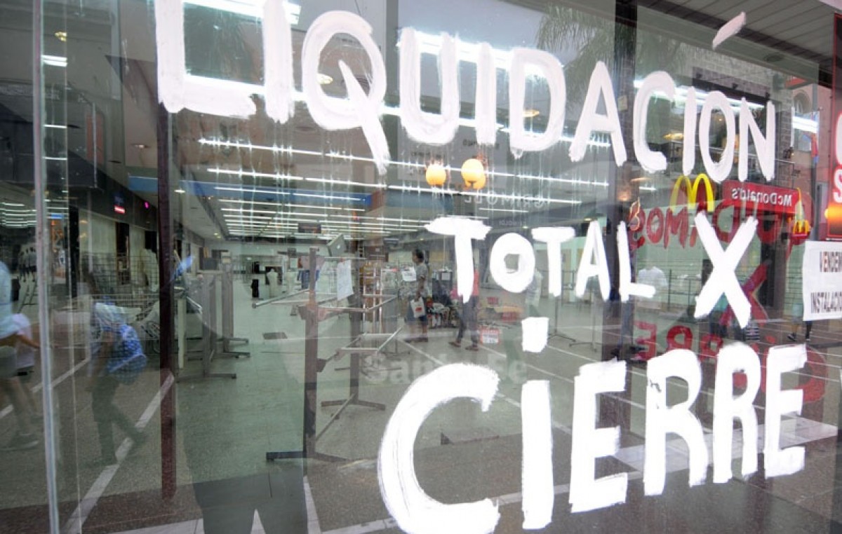Los locales vacíos se multiplican en calles y avenidas de Santa Fe