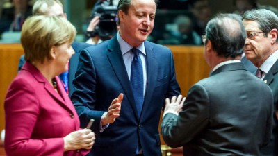 La UE y Turquía buscan frenar la ola de migrantes