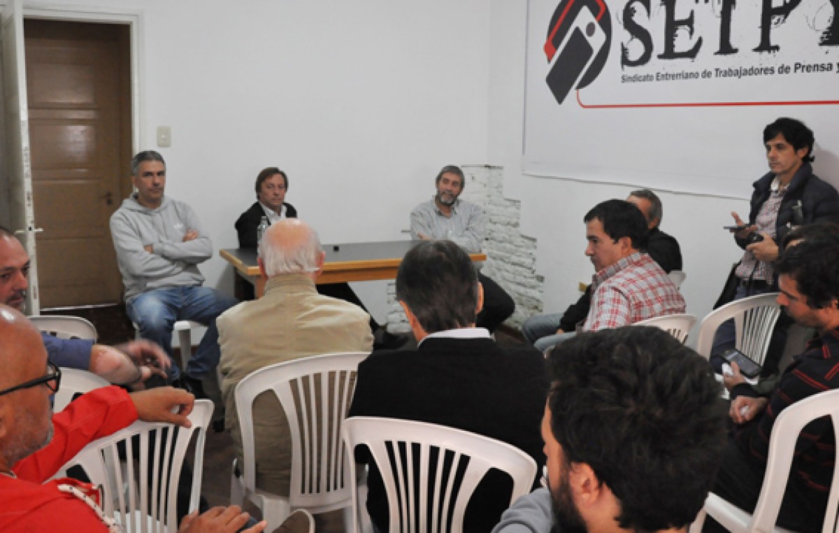 Paraná tendrá radio, editorial y canal de televisión municipales