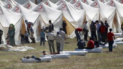La UE y Turquía en acuerdo para deportar refugiados