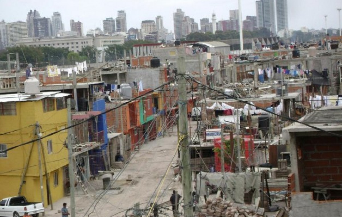 Según la UCA, hay 1,4 millones más de pobres en los primeros tres meses de gobierno