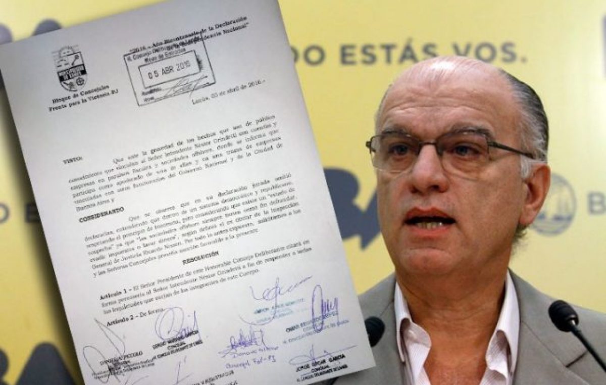 Intendente de Lanús: De explicaciones, ni hablar