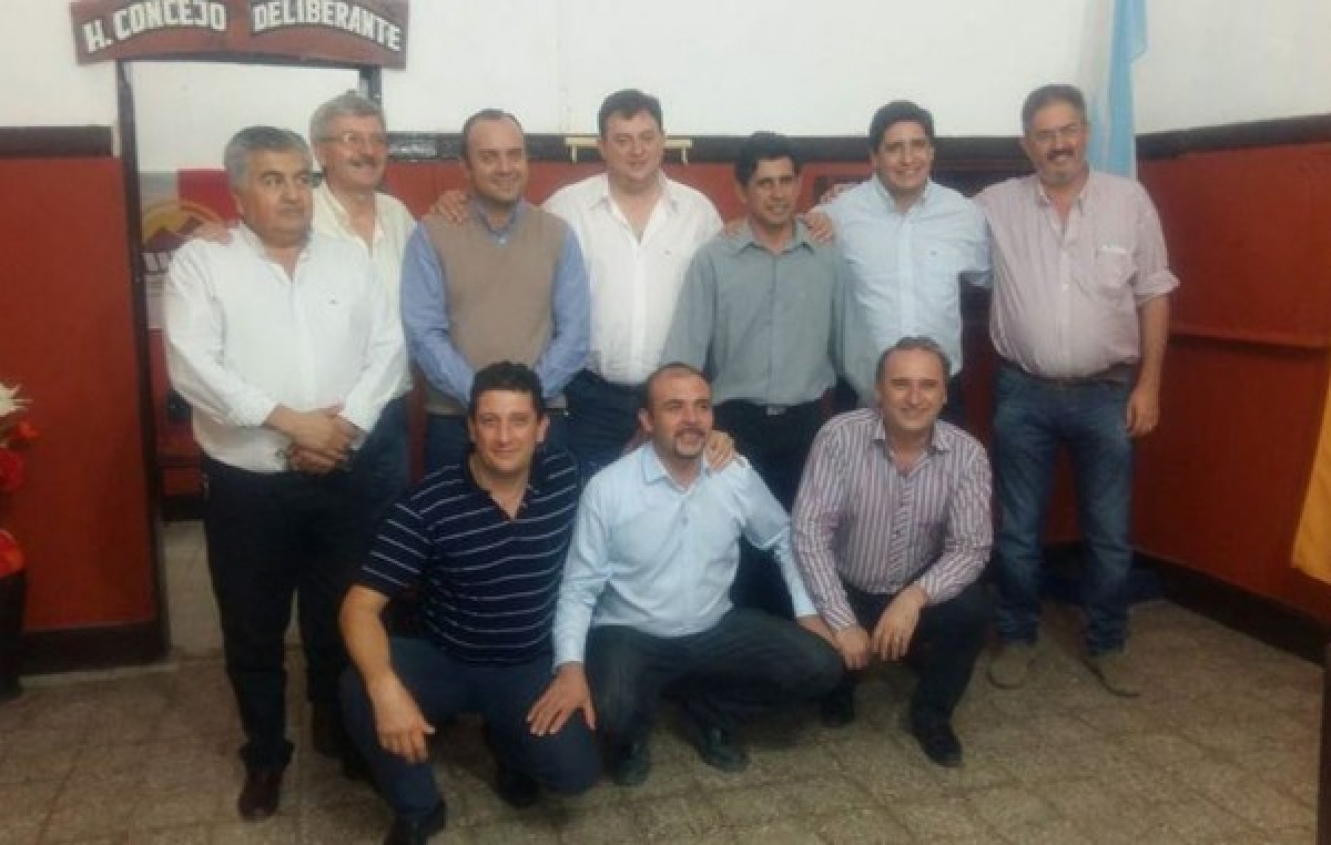 Reunión de intendentes santiagueños que analizan cuestiones de gestión