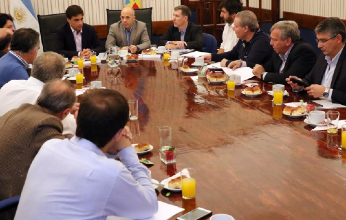 Intendentes bonaerenses se preparan para recibir los fondos del endeudamiento provincial