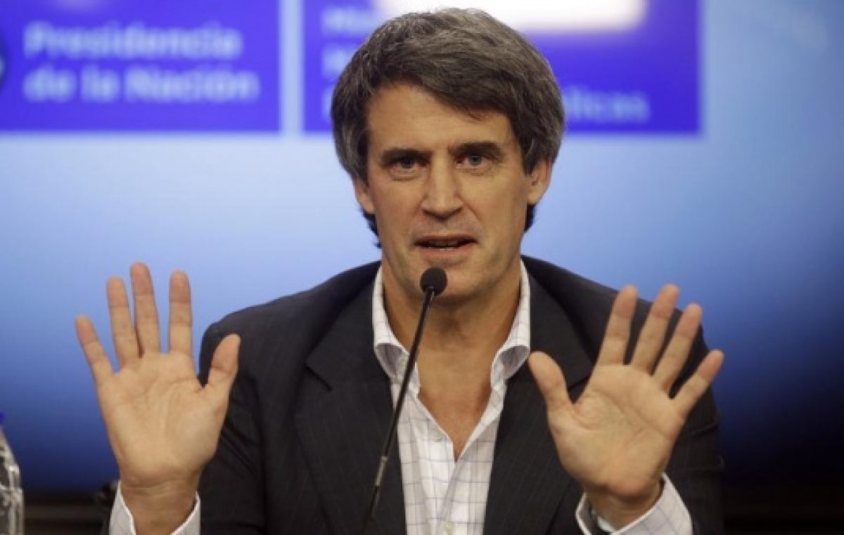 El “Lado B” del anuncio de Prat Gay: 800 millones en intereses y 350 en comisiones