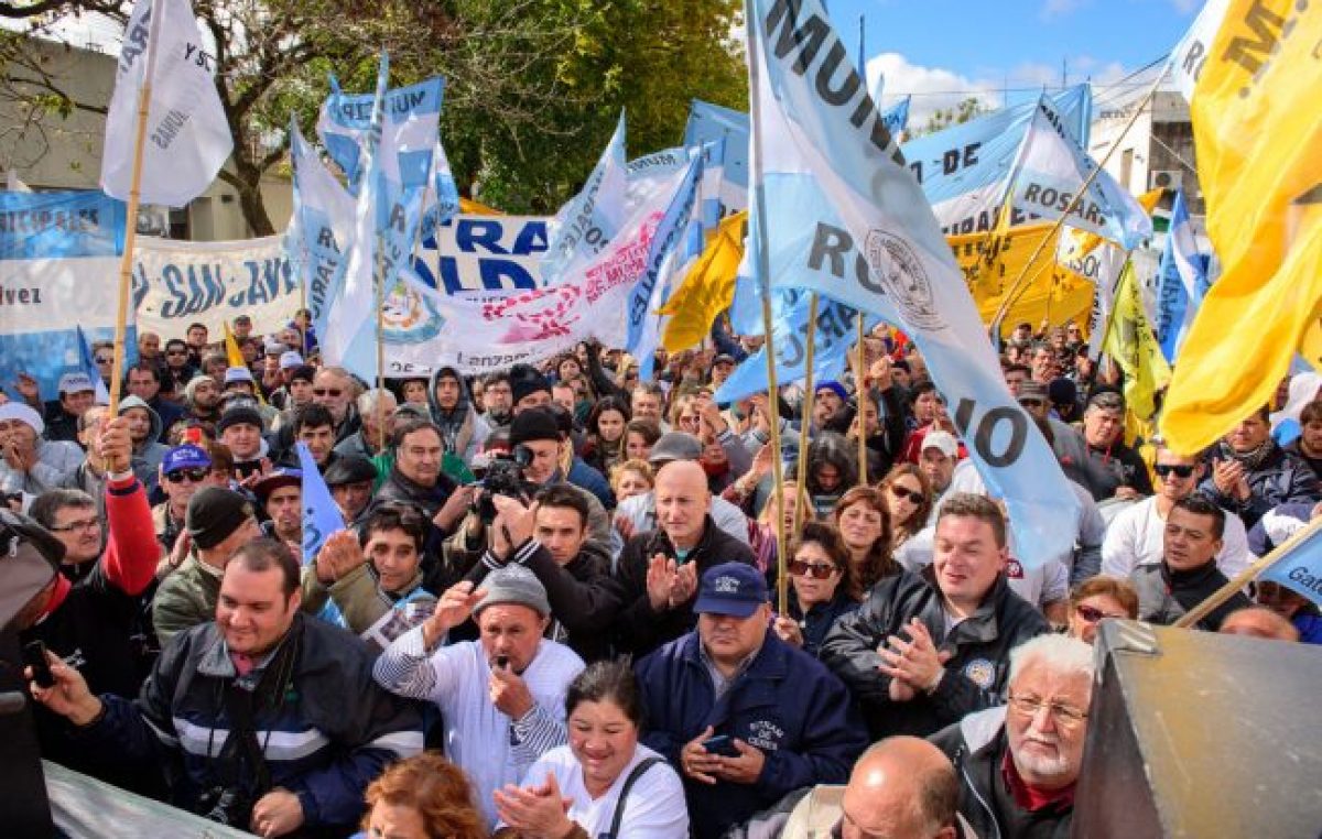 Masiva movilización de FESTRAM en Las Rosas