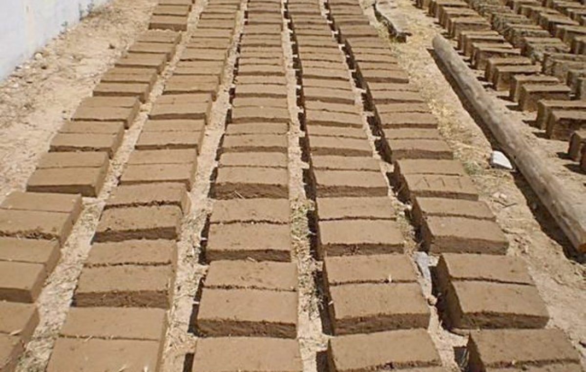 Aprobaron en Mar del Plata la ordenanza que autoriza la construcción con tierra cruda
