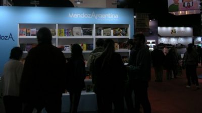 Mendoza no irá a la Feria del Libro nacional