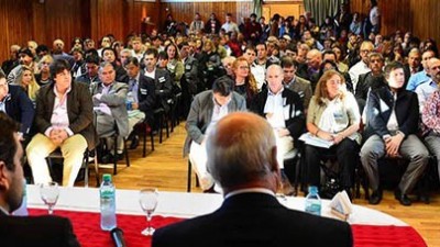 Cumbre en Esquel: los intendentes gestionaron ante los funcionarios de Nación