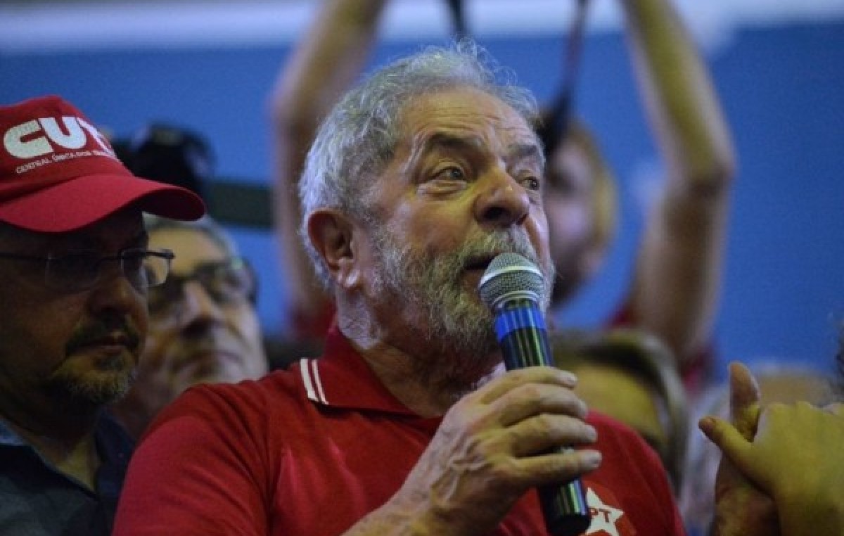 Se recalienta el clima en Brasil: Lula llamó a tomar las calles