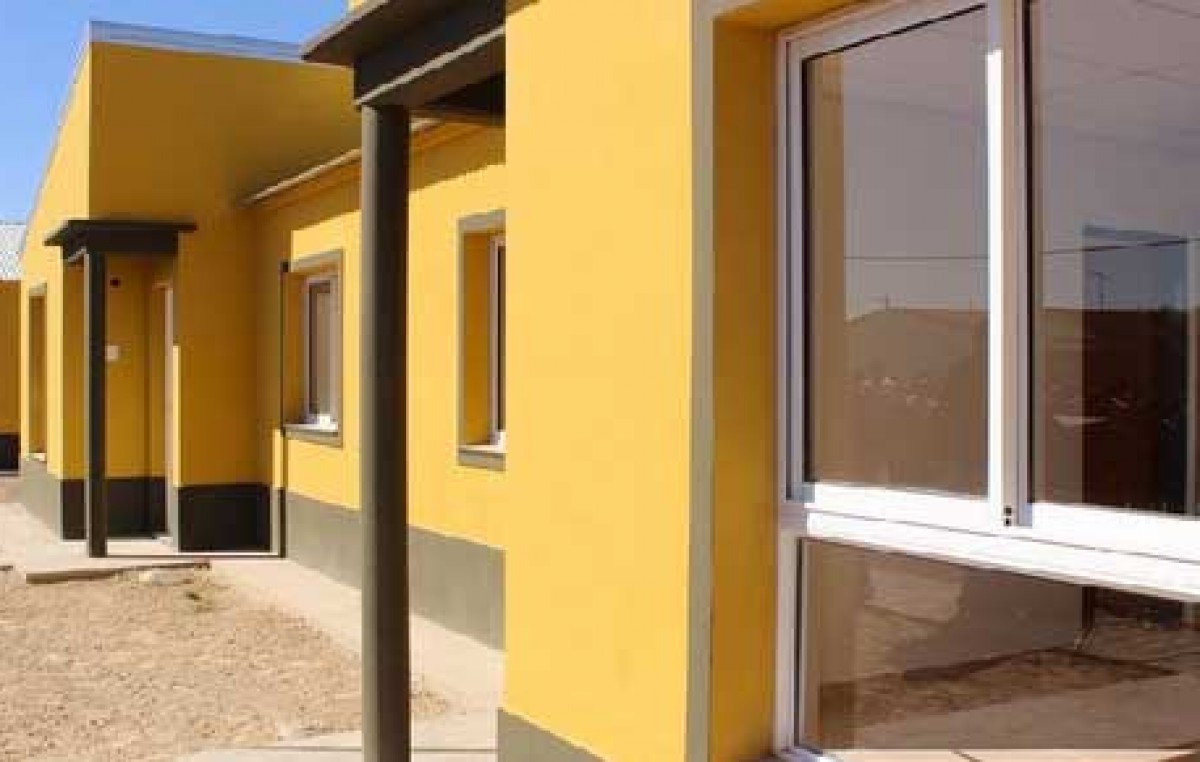 El Gobierno de Río Negro gestionó fondos para finalizar planes de viviendas en 18 Municipios
