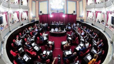 También pedirían declaraciones juradas a intendentes y concejales bonaerenses