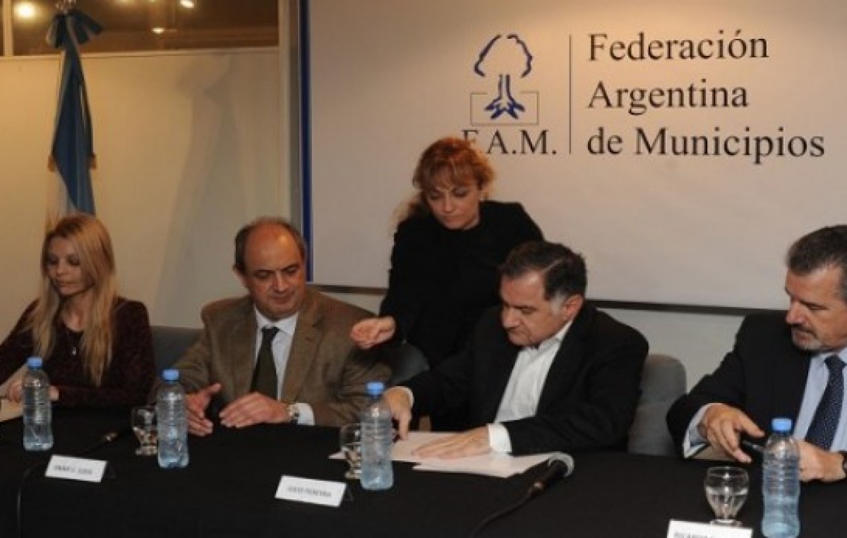 En Córdoba, relanzarán hoy la federación de municipios