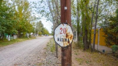 Arroyito, el pueblo neuquino que busca volver a nacer