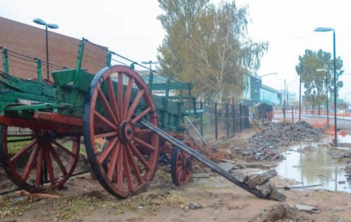 Un carretón histórico desafía al municipio de Neuquén